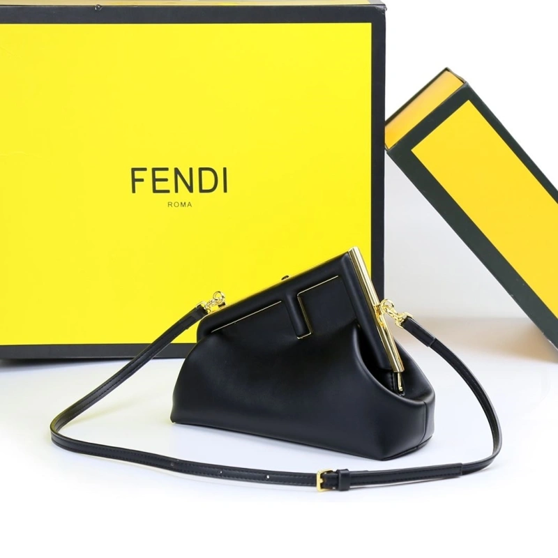 F**di first bags 4220a-0696