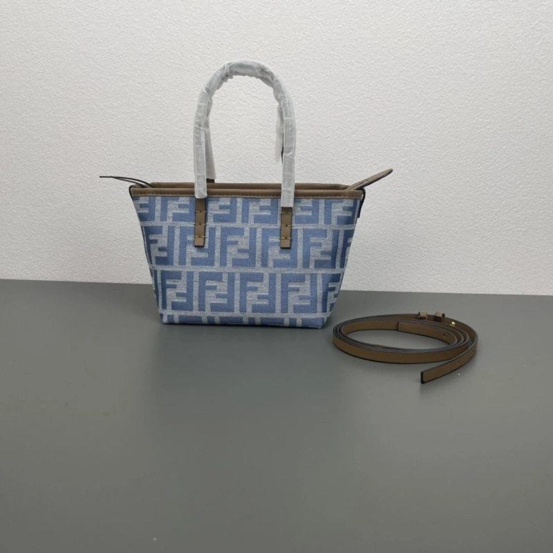 F**di shopping bags 4220a-0699
