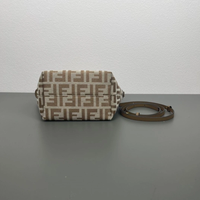 F**di shopping bags 4220a-0700