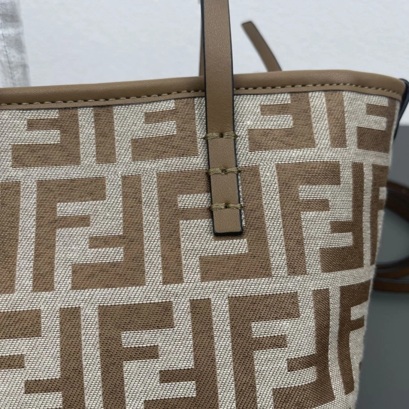 F**di shopping bags 4220a-0700