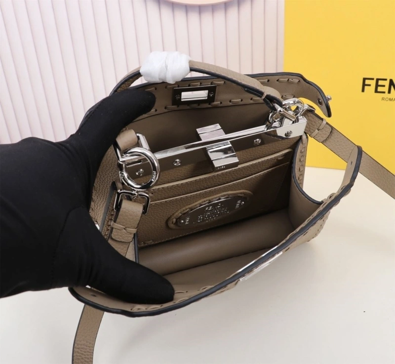 F**di top handle bags 4220a-0703