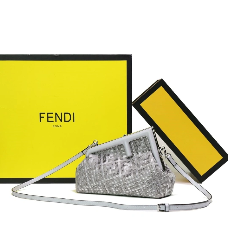 F**di first bags 4220a-0738