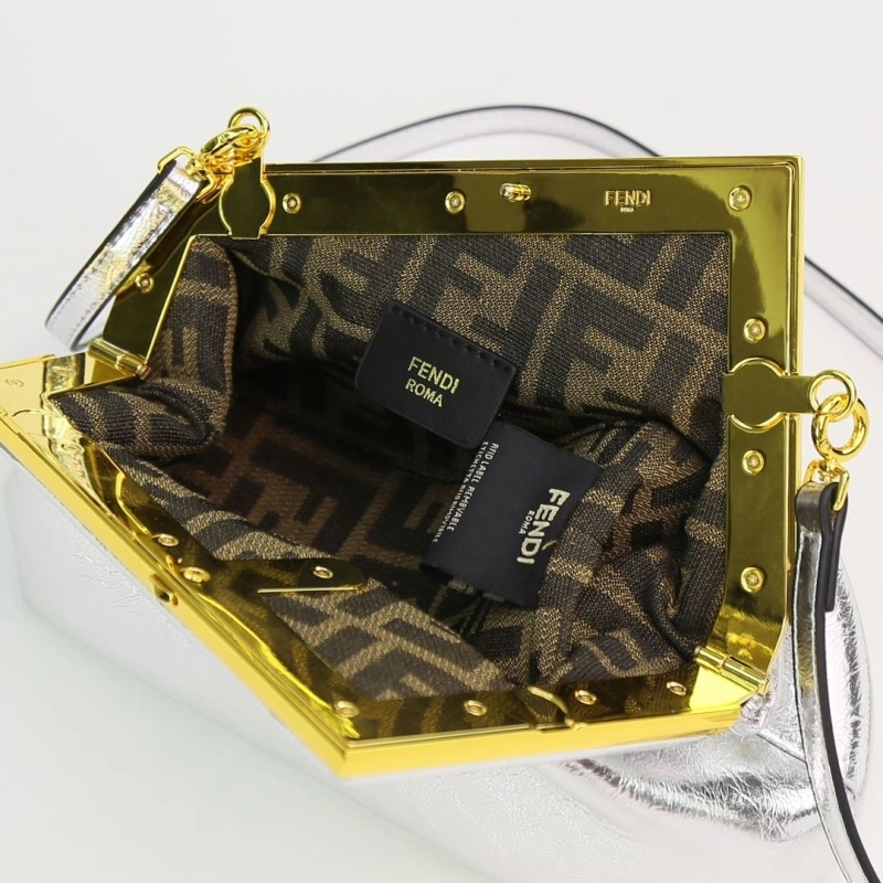F**di first bags 4220a-0739