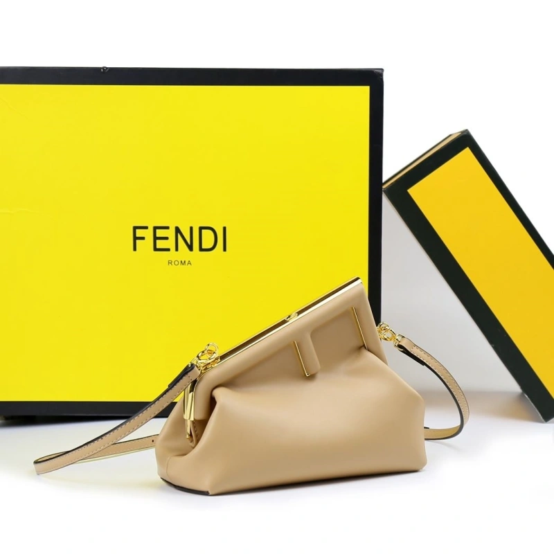 F**di first bags 4220a-0743