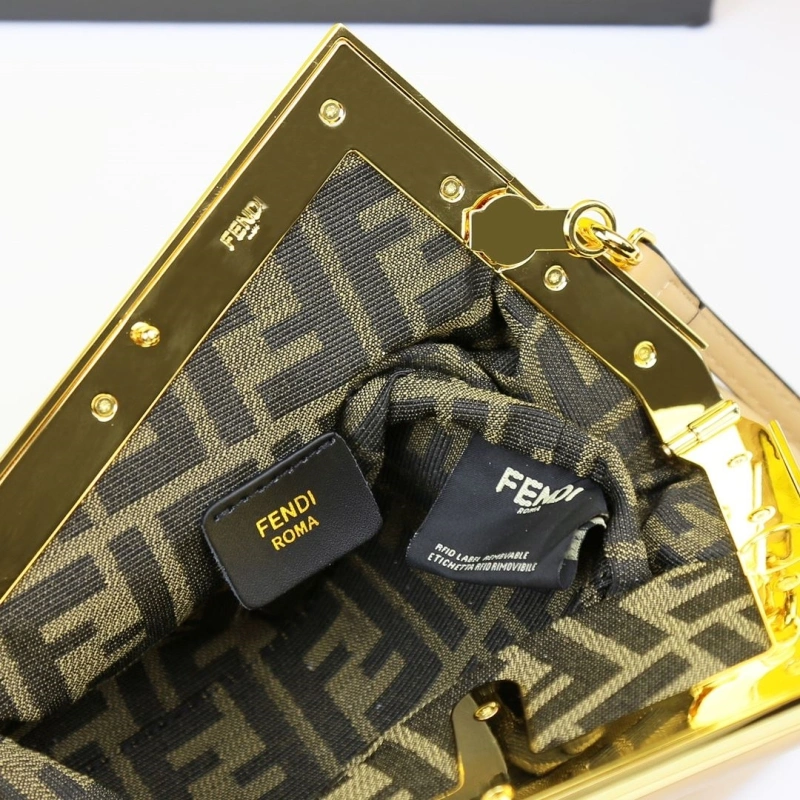 F**di first bags 4220a-0743