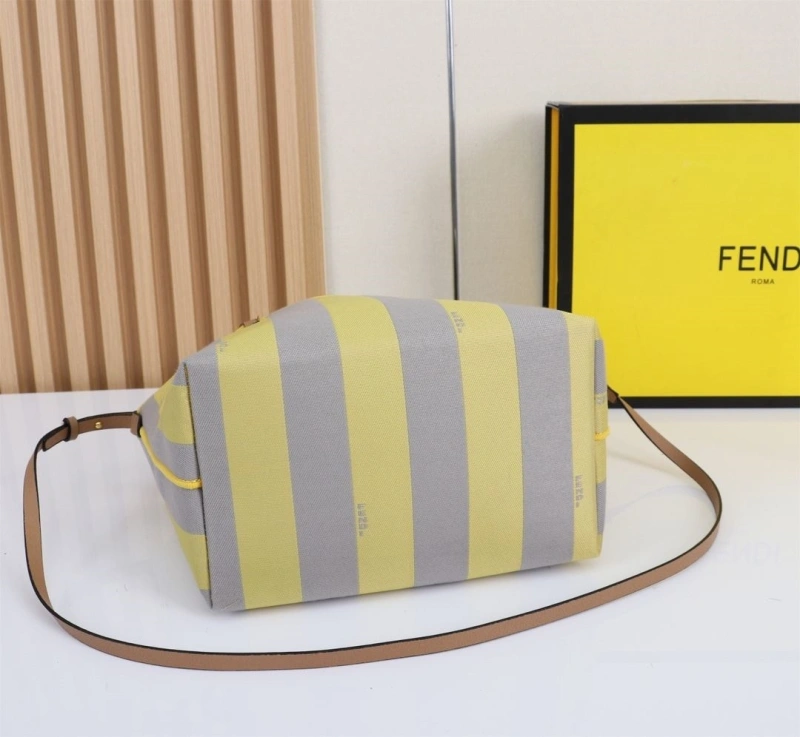 F**di shopping bags 4220a-0751