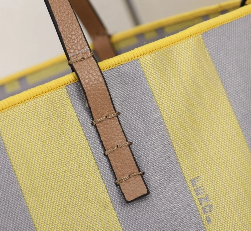 F**di shopping bags 4220a-0751