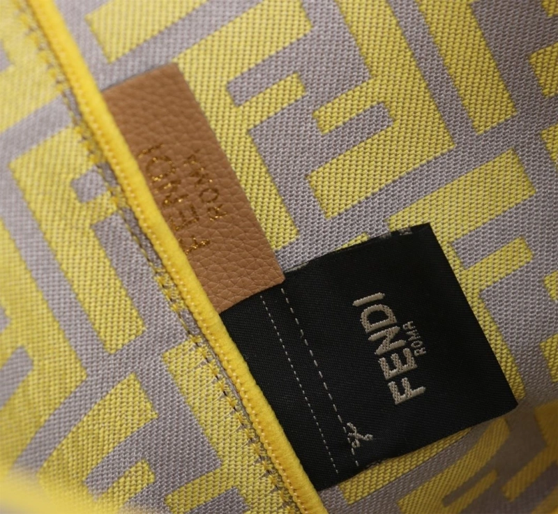 F**di shopping bags 4220a-0751