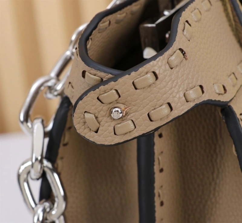 F**di top handle bags 4220c-0182