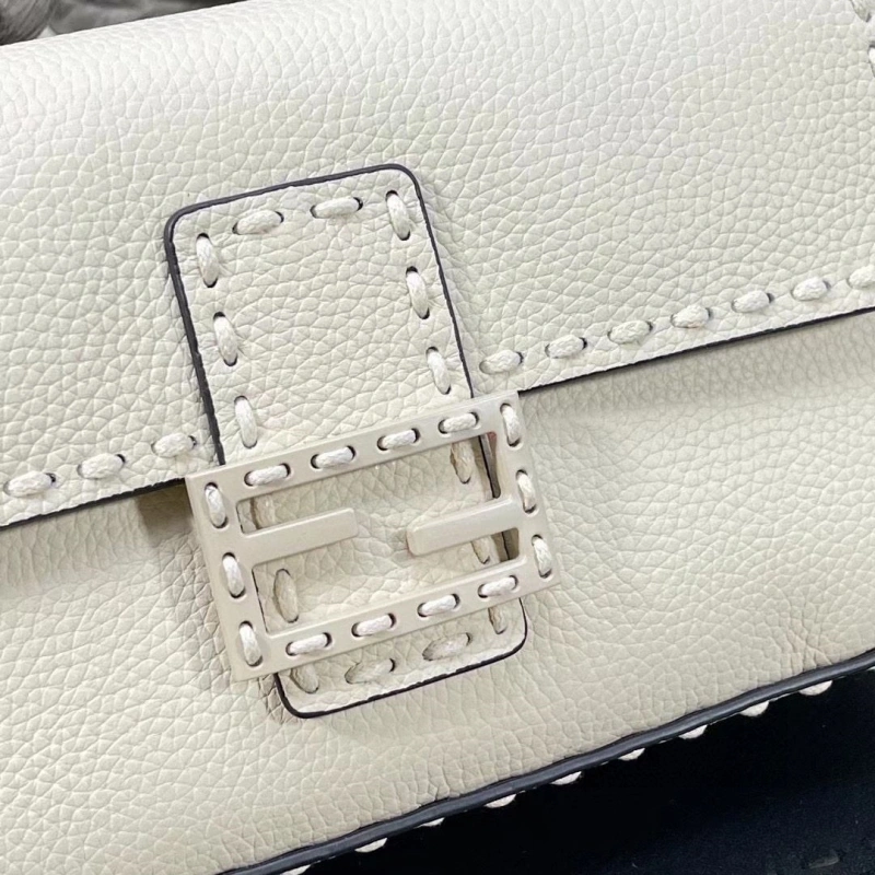 F**di baguette bags 4220d-0004