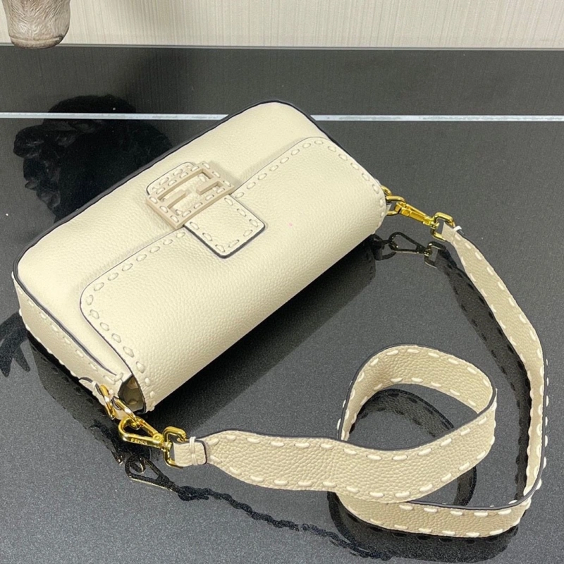 F**di baguette bags 4220d-0004