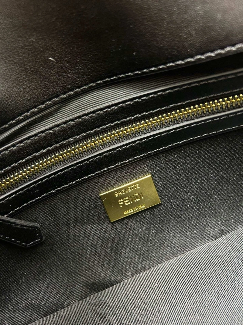 F**di baguette bags 4220d-0007