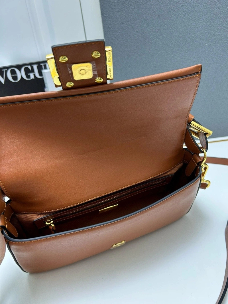 F**di baguette bags 4220d-0008