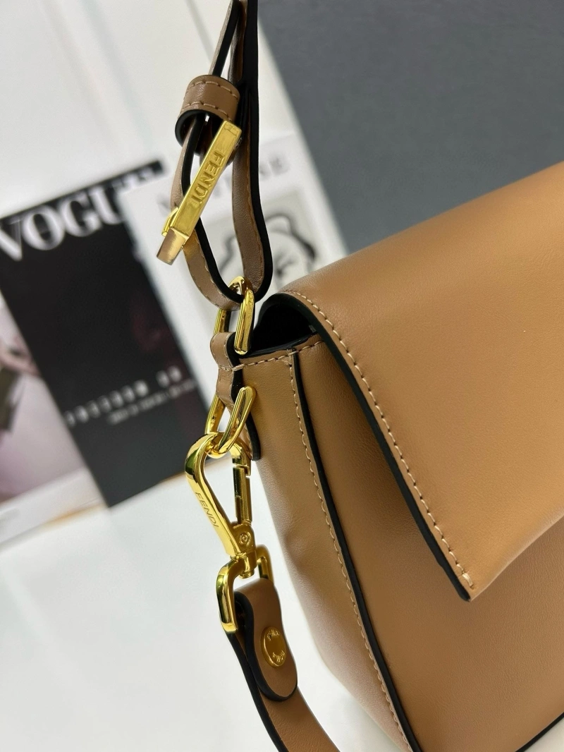 F**di baguette bags 4220d-0009