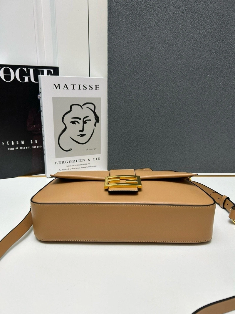 F**di baguette bags 4220d-0009