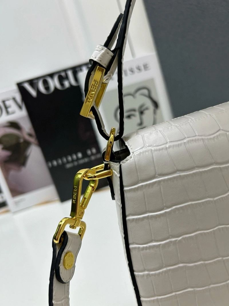 F**di baguette bags 4220d-0010
