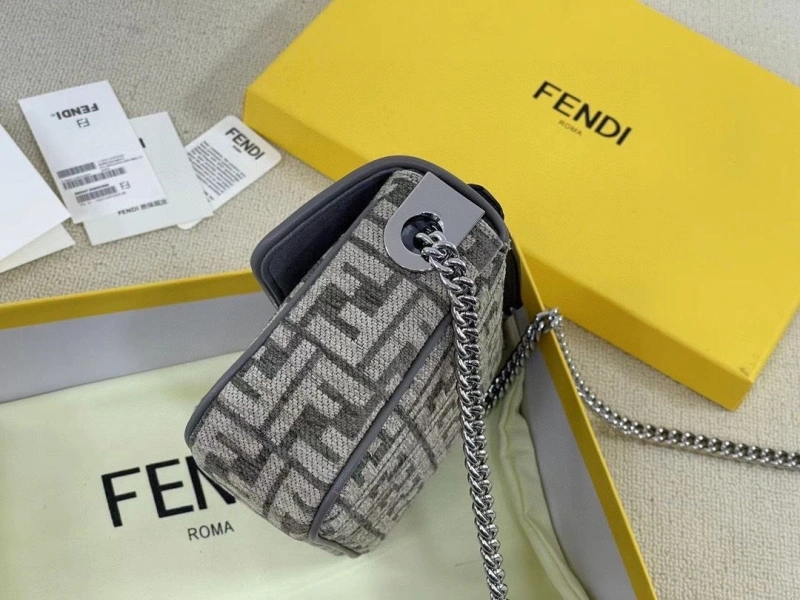 F**di baguette bags 4220d-0011