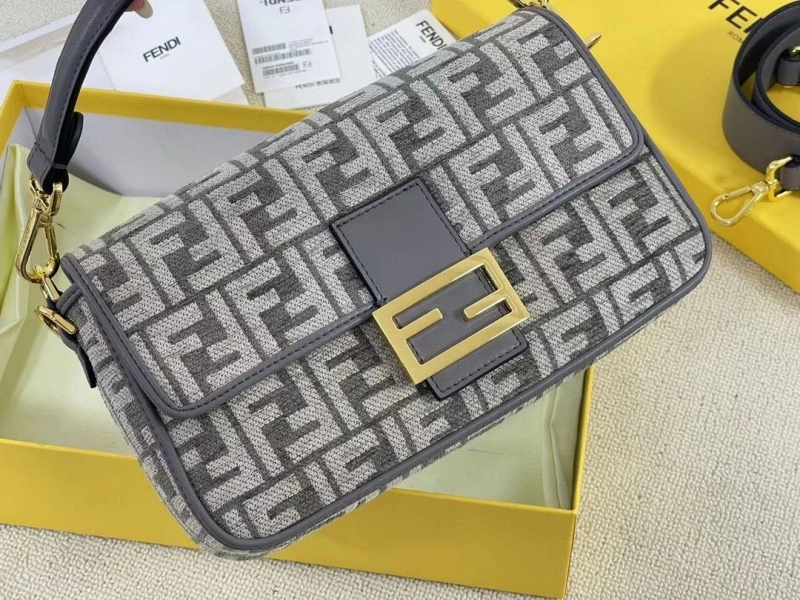 F**di baguette bags 4220d-0015