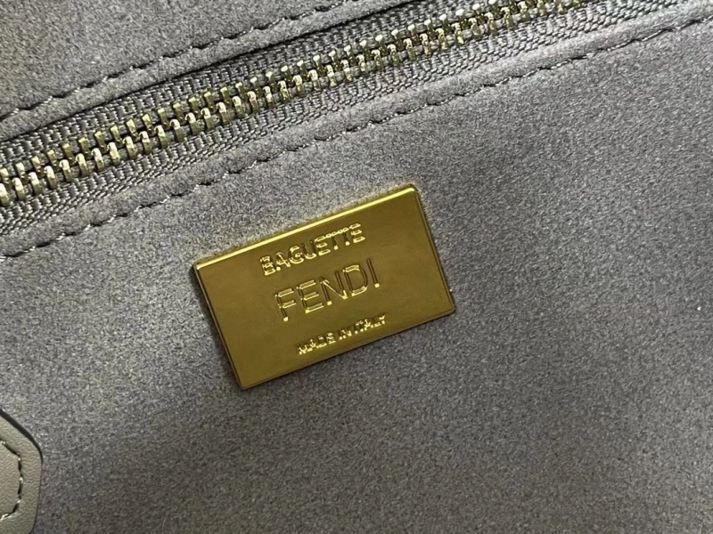 F**di baguette bags 4220d-0015