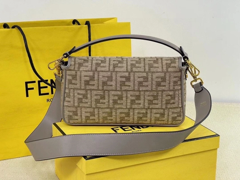 F**di baguette bags 4220d-0017