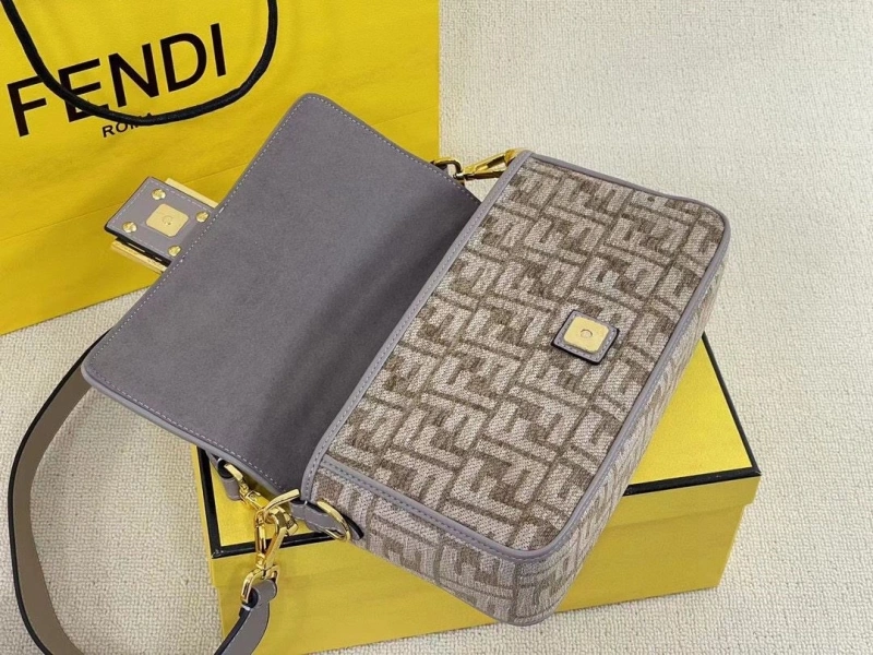 F**di baguette bags 4220d-0017