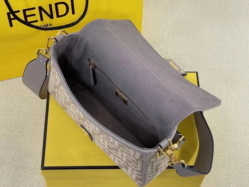 F**di baguette bags 4220d-0017