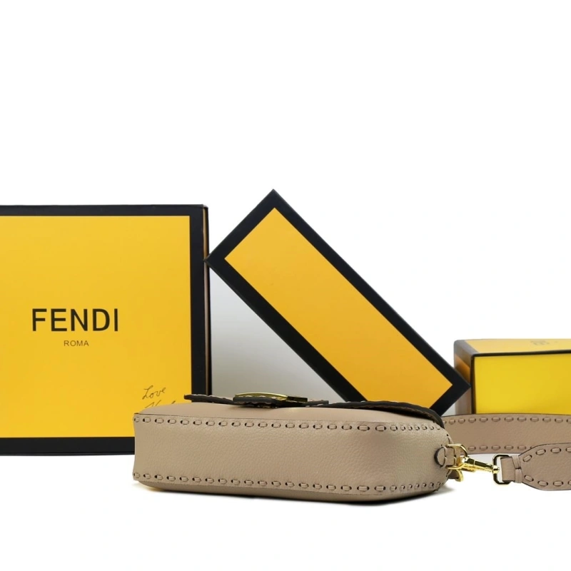 F**di baguette bags 4220d-0029