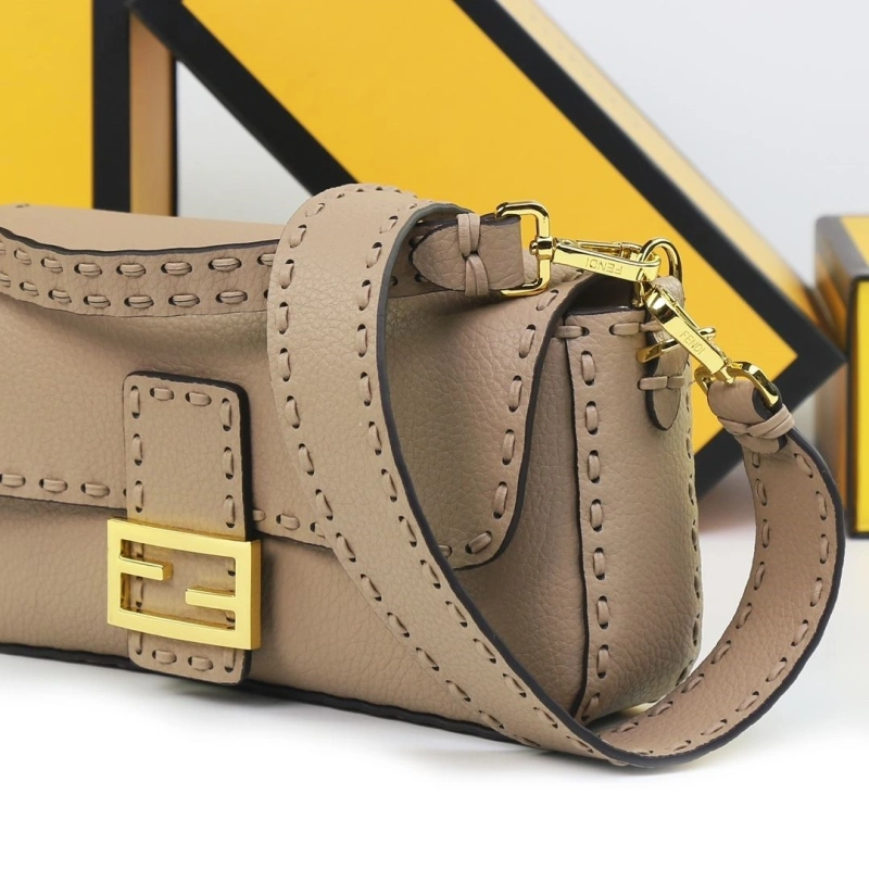 F**di baguette bags 4220d-0029