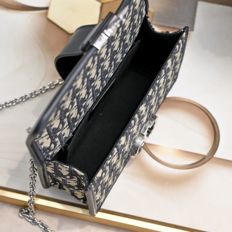 D10r satchel bags 4220d-0057