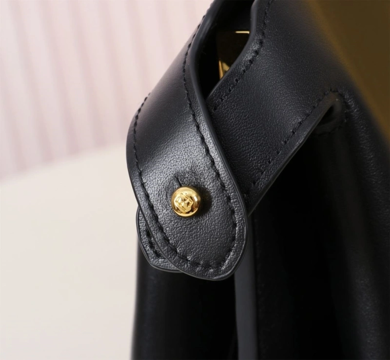 F**di top handle bags 4220d-0088