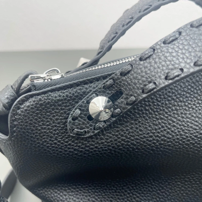 F**di top handle bags 4220d-0131