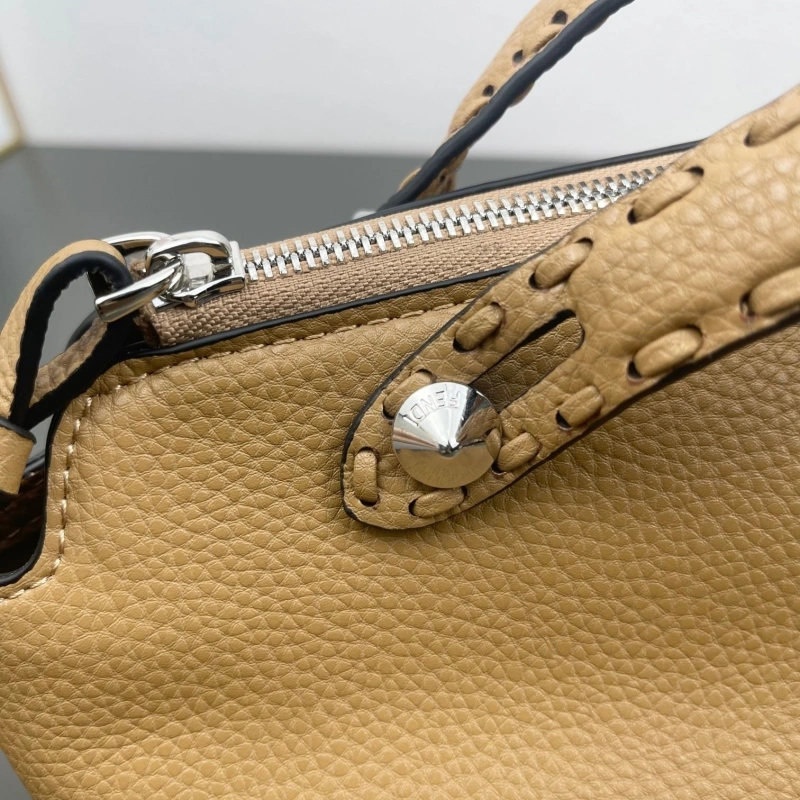 F**di top handle bags 4220d-0132