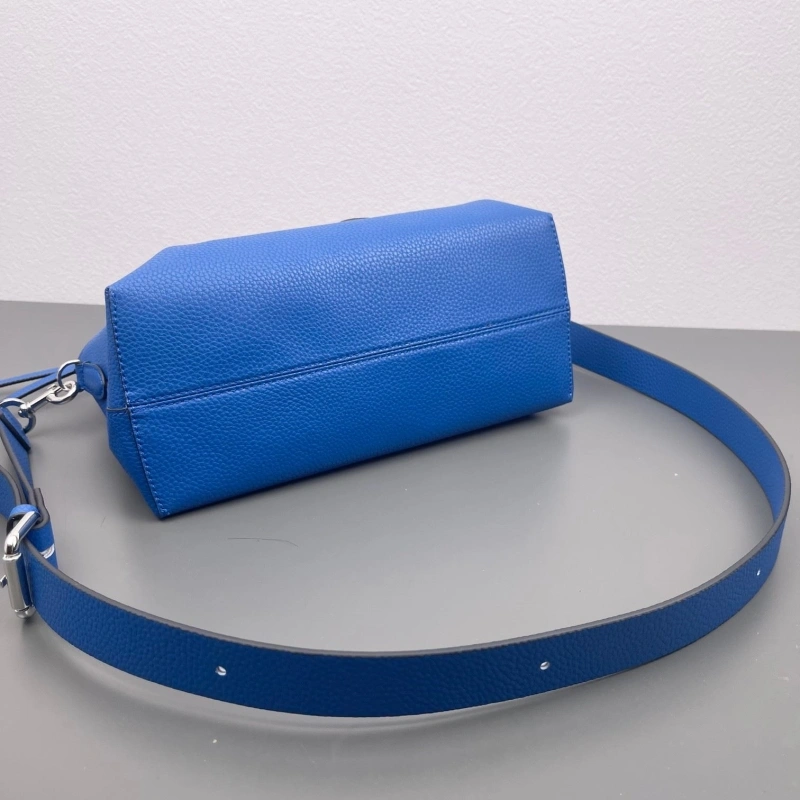 F**di top handle bags 4220d-0134