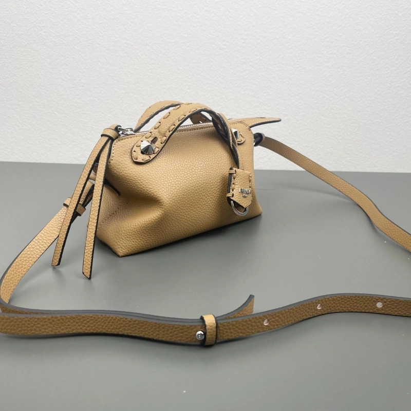 F**di top handle bags 4220d-0136