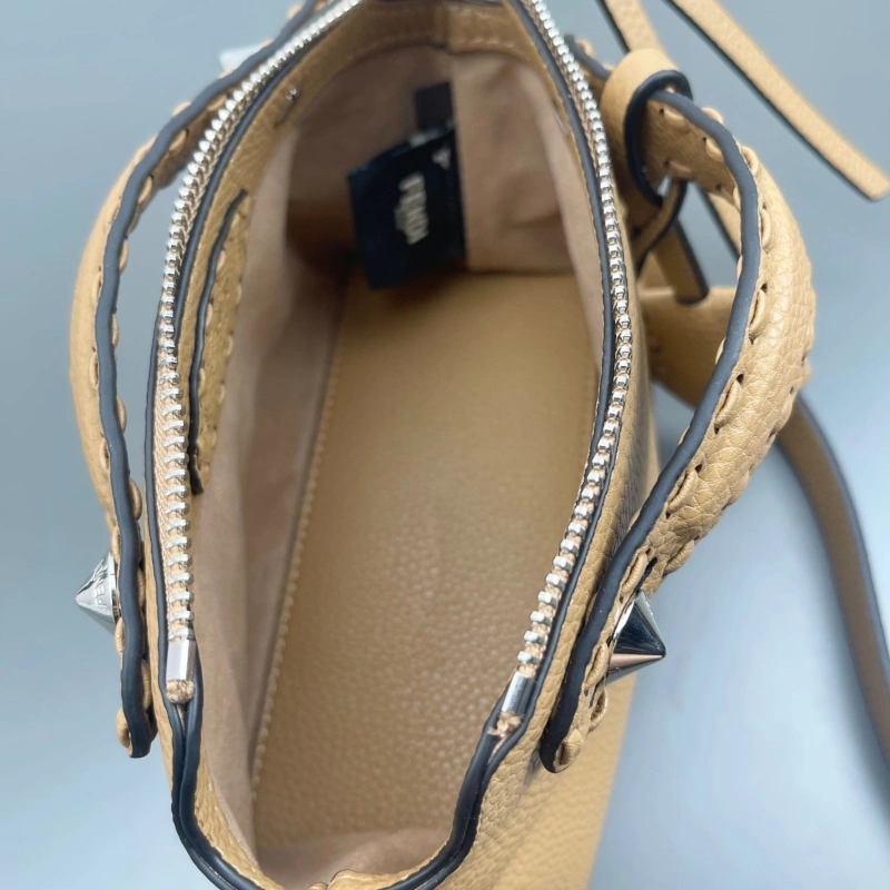 F**di top handle bags 4220d-0136