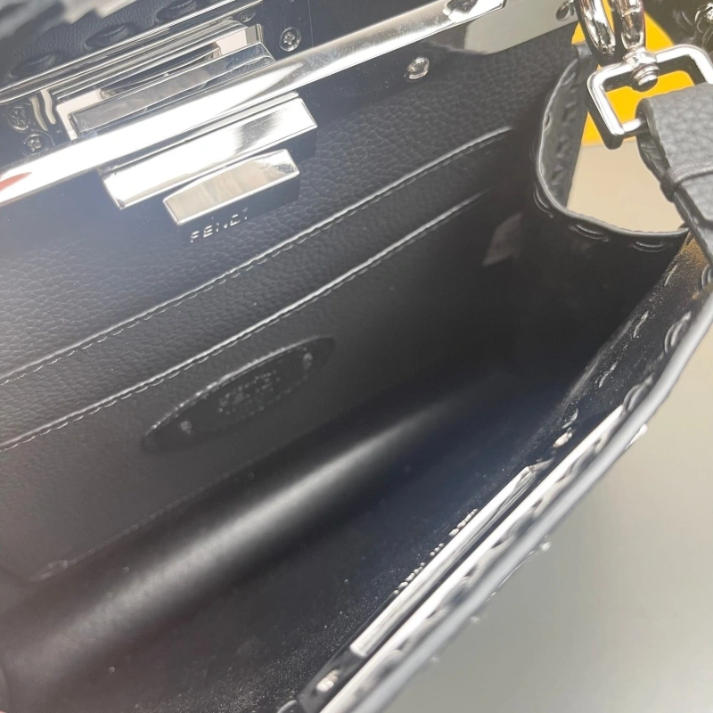 F**di top handle bags 4220d-0144