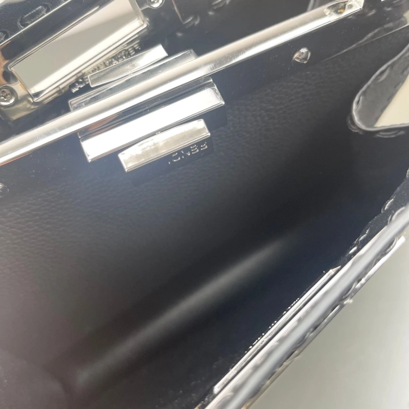 F**di top handle bags 4220d-0144