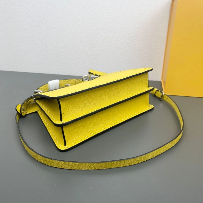 F**di top handle bags 4220d-0148