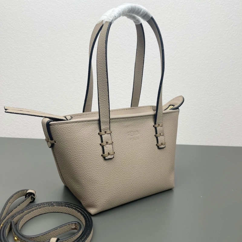 F**di shopping bags 4220d-0153