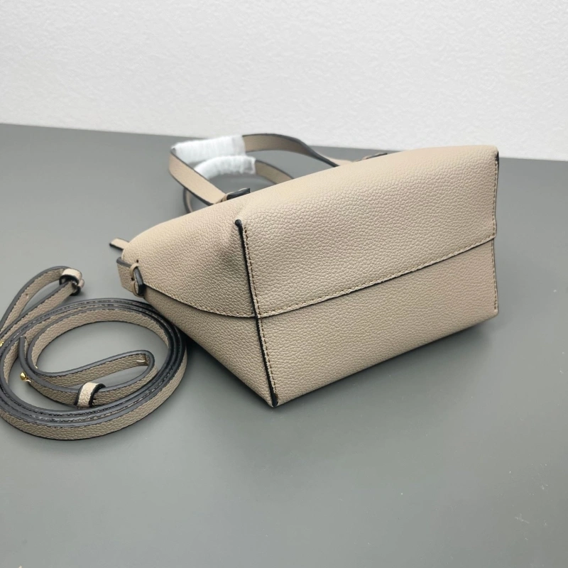 F**di shopping bags 4220d-0153
