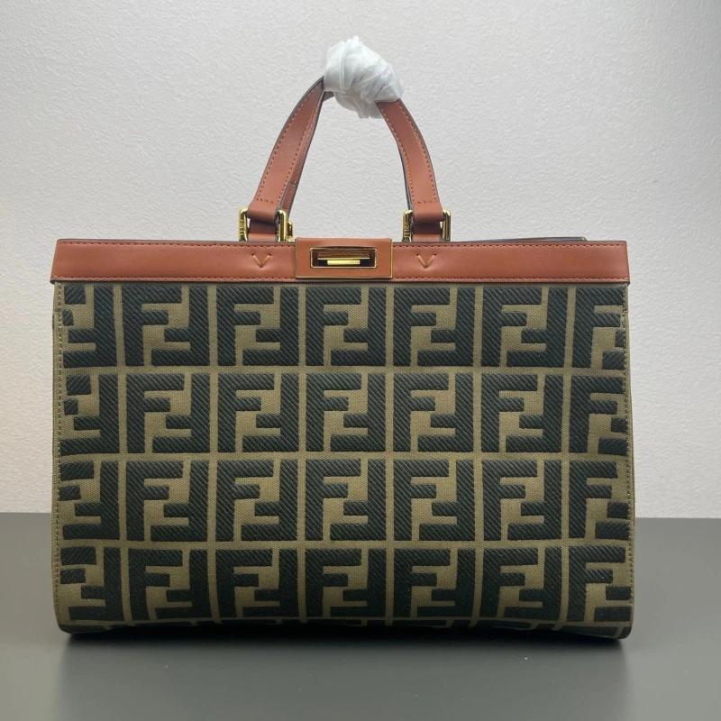 F**di shopping bags 4220d-0155