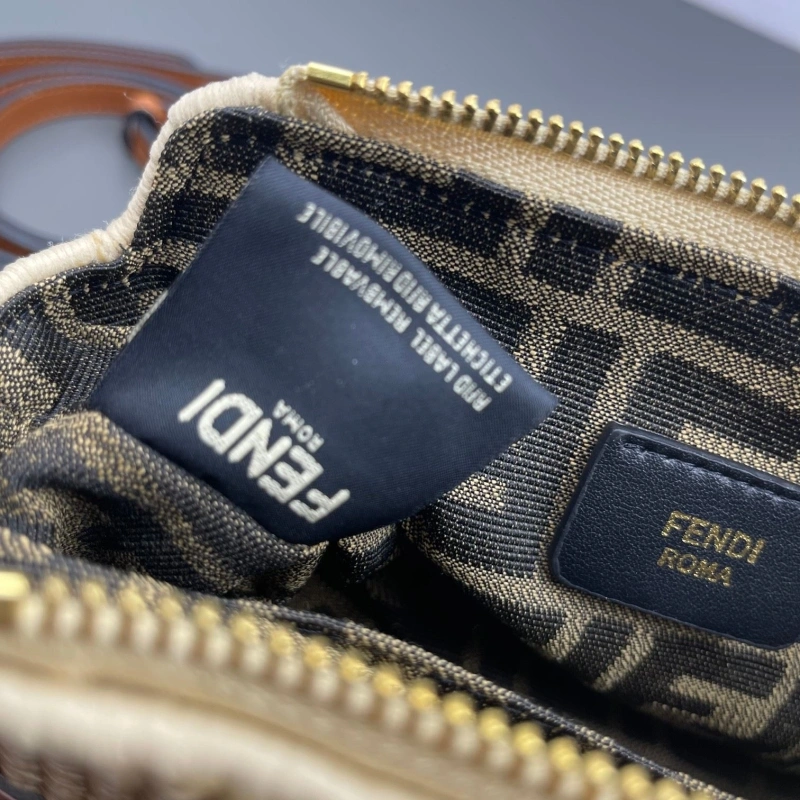 F**di top handle bags 4220d-0157
