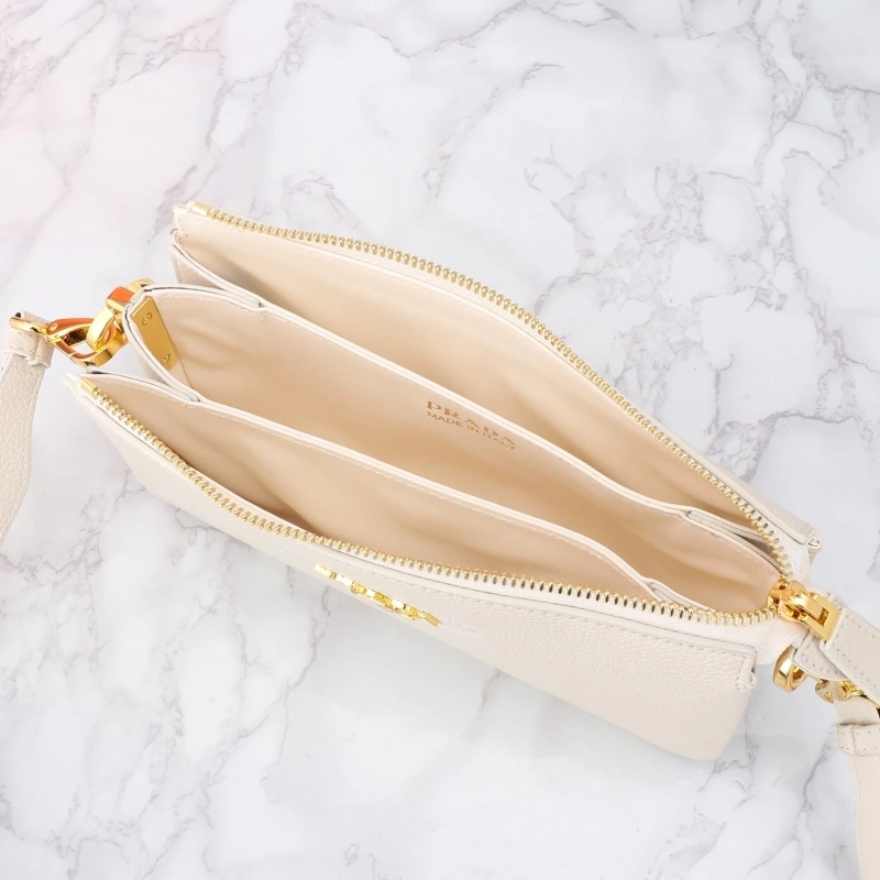 Pra*a shopping bags 4220d-0207