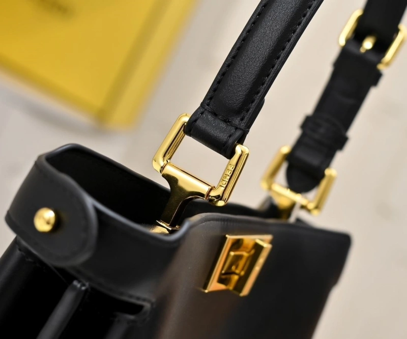 F**di top handle bags 4220d-0377