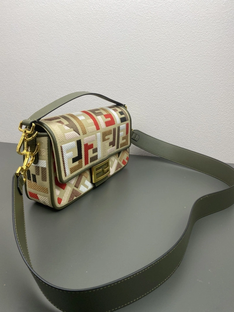 F**di baguette bags 4220d-0483
