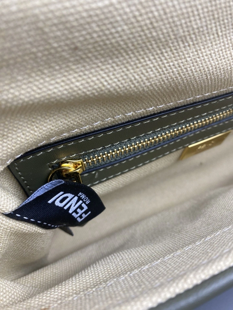 F**di baguette bags 4220d-0483