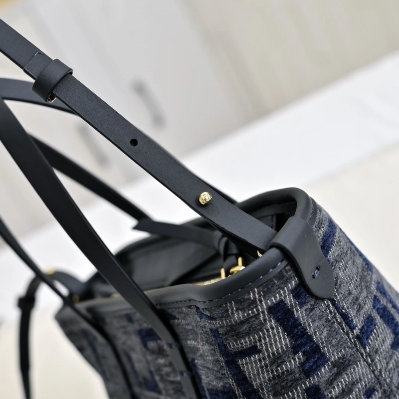 F**di shopping bags 4220d-0501