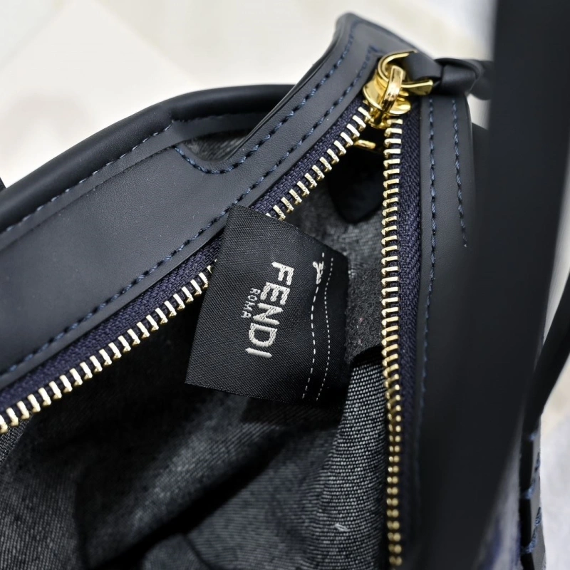 F**di shopping bags 4220d-0501