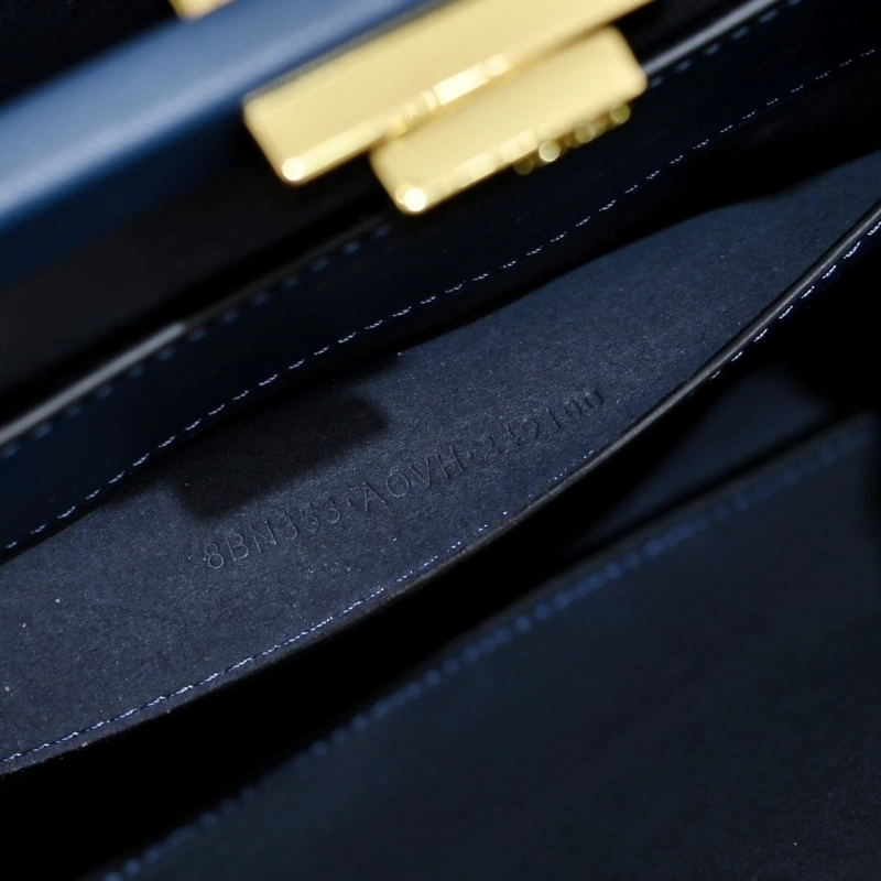 F**di top handle bags 4220d-0510