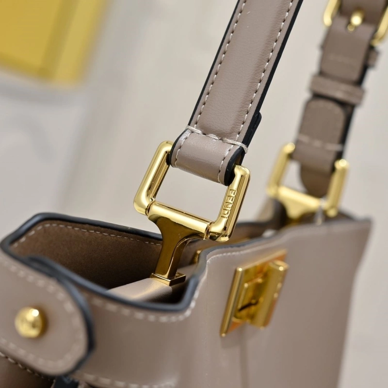 F**di top handle bags 4220d-0513